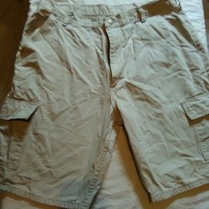 Men's 38 Wrangler Khaki Shorts